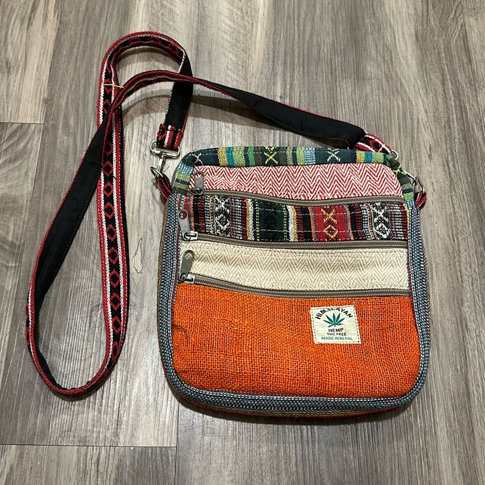 🎒 Himalayan Hemp Mini 5 Pocket Crossbody Bag - Eco-Friendly & Durable